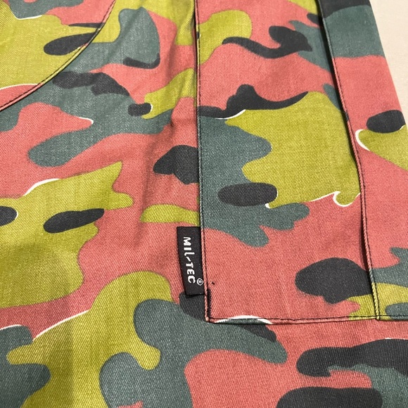 Camouflage cargo pants - Picture 5 of 6